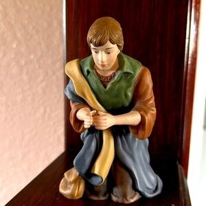 Nativity Scene Praying Manger Boy Praying to Jesus Christmas Holiday Decor